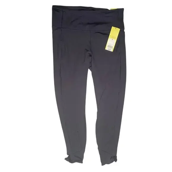 NWT - All in Motion Gray Cropped Yoga Pants - Women's Size M - Picture 2 of 11